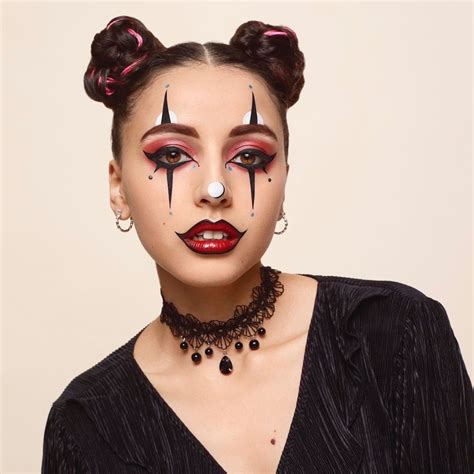 This Clown Halloween Makeup Is Scarily Good Rimmel London Maquilhagem Para Halloween