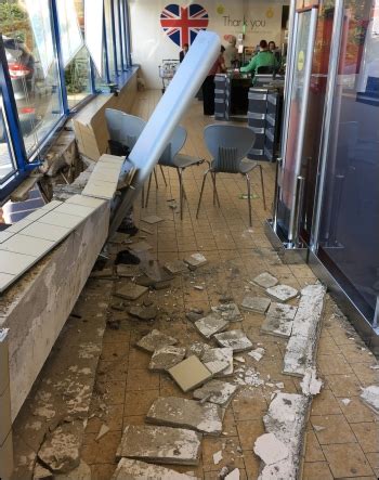 Der ort des geschehens liegt in einem. Burnham-On-Sea's Lidl store re-opens after crash shut it for a day