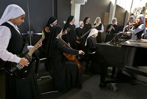 photos a rock band like nun other music