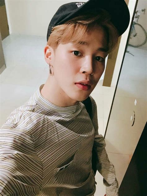 Pin By Mariam Khurshudyan On Park Jimin Jimin Selca Jimin Bts Jimin