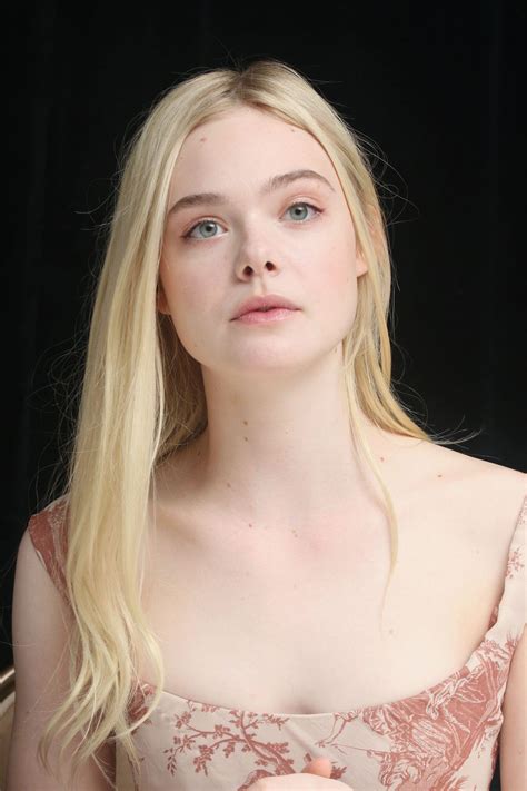 elle fanning at the boxtrolls press conference in beverly hills hawtcelebs