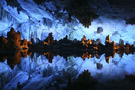 10 Famous Underground Caves In The World Around The Globe