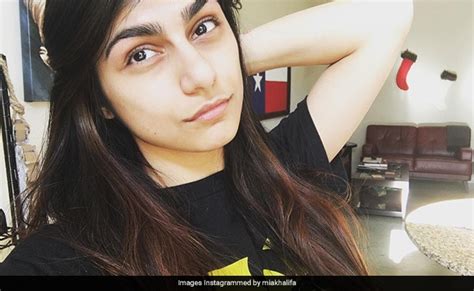 Mia Khalifa Earned 12000 For Porn Shoots And Left Industry In 2015