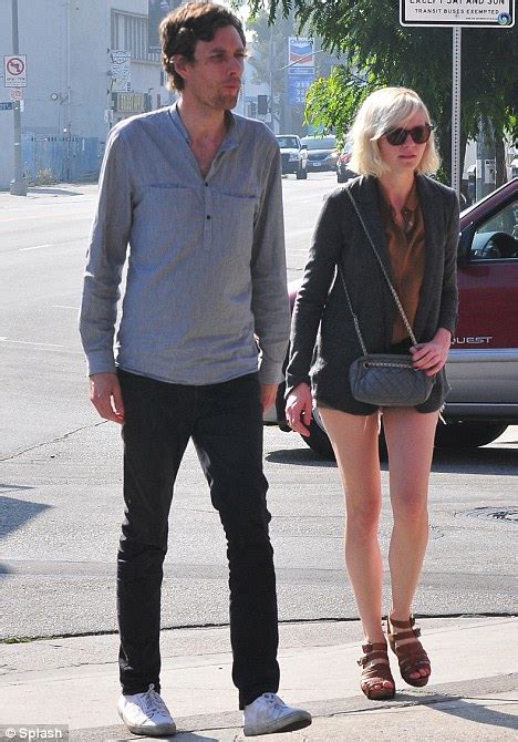 Kirsten is always very private about her personal life and tends to keep it away from her social media channels. Kirsten Dunst goes furniture shopping with indie rocker ...