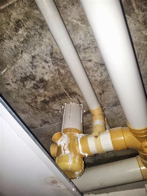 Konkrit ialah bahan yang dihasilkan apabila simen,batu baur halus/pasir, batu pengawetan ialah proses pengawalan kehilangan kandungan air dari konkrit pada awal umur. Waterproofing Contractor Specialist Malaysia : keretakan ...