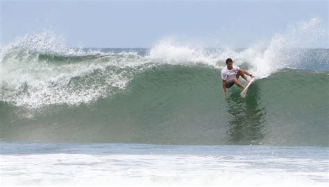 A Complete Guide To Surfing Tamarindo In Costa Rica