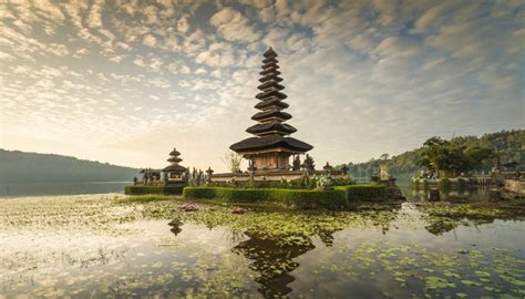 Balinese Authorities Crack Down On Temple Rules Due To Disrespectful
