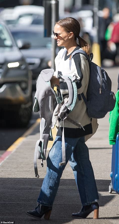 Manners Matter Natalie Portman Thanks Her Driver At Melbourne Airport