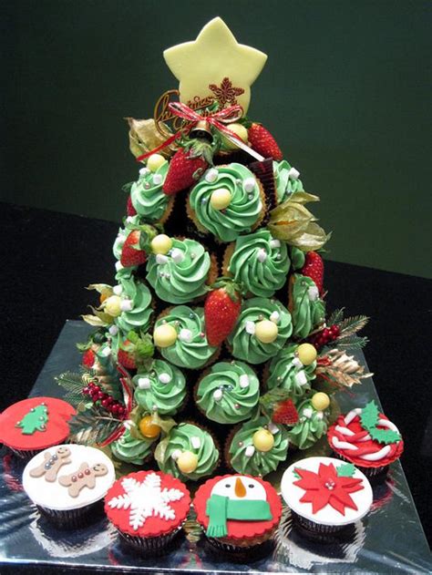Christmas Tree Cupcake Tower Decorated Cake By Nicholas Cakesdecor