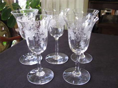 Drinking Glasses And Stemware Crystal 1930 S Vintage Set Of 5 Etched 1930 S Wine Glasses High