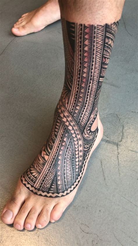 1.7 letter z tattoo on back. Samoan foot tattoo #maoritattoo - maori tattoos in 2020 ...