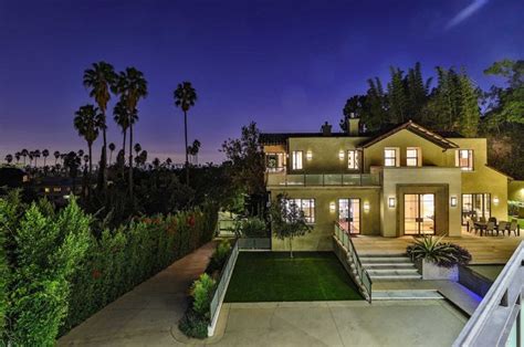 Buy Rihannas Hollywood Hills Home Celebrity Homes