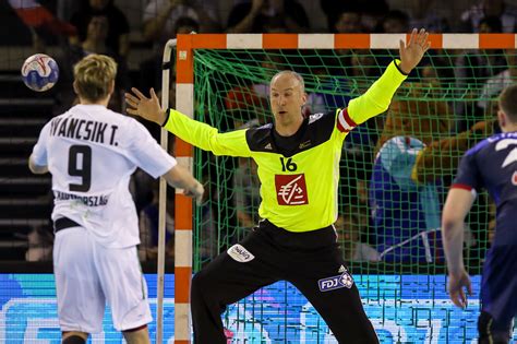 Basculer à la navigation sport. On a testé le handball avec Thierry Omeyer - Rio 2016 ...