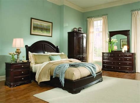 Best paint colors for bedrooms. light-green-bedroom-ideas-with-dark-wood-furniture | Light ...