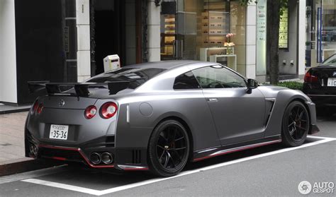 At the release time, manufacturer's suggested retail price (msrp) for the basic version of 2017 nissan gtr nismo is found to be ~ $76. Nissan GT-R 2017 Nismo - 1 June 2017 - Autogespot