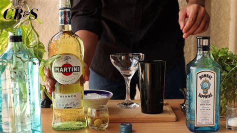 How To Make The Perfect Gin Martini Shaken Not Stirred Youtube