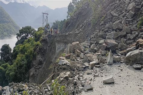 Landslides In Himachal Pradesh Thousands Stranded Over 300 Roads
