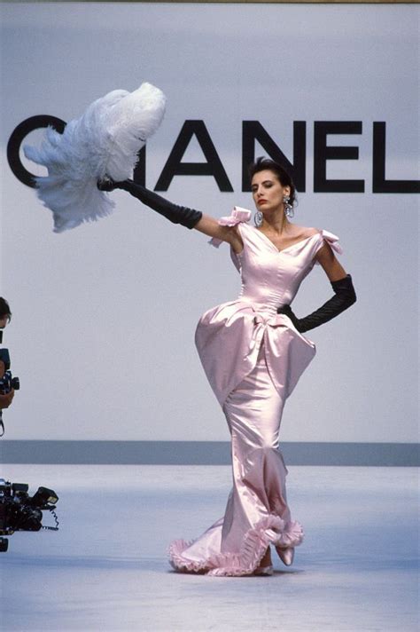 Karl Lagerfelds Most Iconic Chanel Runway Looks Karl Lagerfeld
