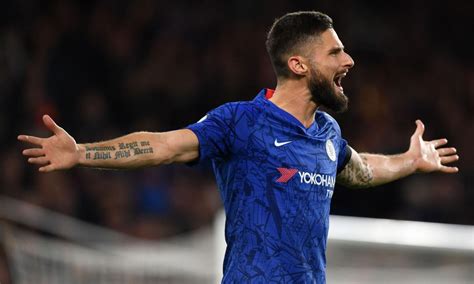 And his name is olivier giroud. Olivier Giroud rejeita nova oferta de contrato do Chelsea