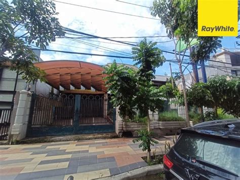 Disewakan Rumah Nol Jalan Dengan 2 Lantai Di Jl Raya Manyar Kertoarjo