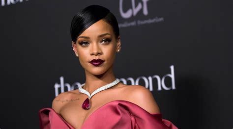 Rihanna History And Biography
