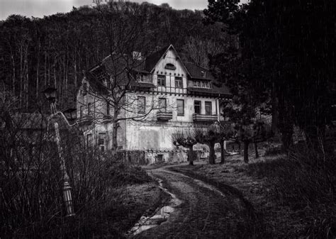 Top 25 Most Haunted Places To Visit Around The World I Scariest Places