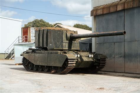 Revisted Fv4005 And Its 183 Mm Cannon