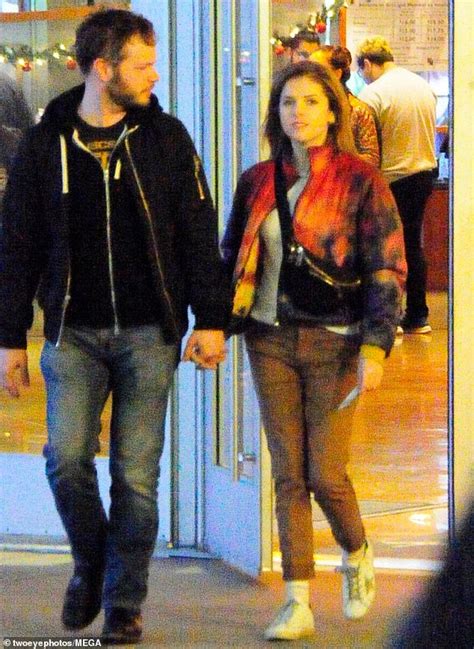 Anna Kendrick And Beau Ben Richardson Hold Hands After People Tried To