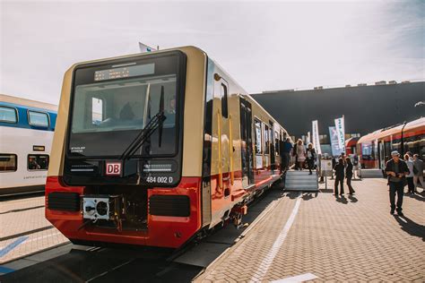 Stadler and Siemens and S-Bahn Berlin presented the first ...