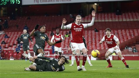 Summary results fixtures standings archive. Man United's missed chances at Arsenal extend familiar ...