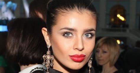 Miss Russia 2013 Elmira Abdrazakova Came To Dom 2 To The Criminal