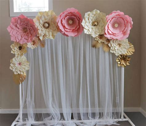 It's very easy and simple paper flowers making instruction with free flowers template. Beautiful Paper Flower Backdrop Wedding Ideas (10 Pictures ...