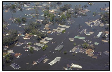 Remembering Hurricane Katrina Look Back On Photos Of The Storm Aftermath 14 Years Later