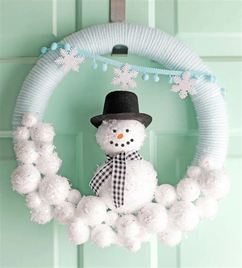 30 Diy Ideas And Tutorials To Make A Snowman Wreath