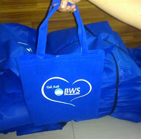 Shop men's backpacks at uk.coach.com and enjoy complimentary shipping & returns on all orders! JUAL TOTE BAG, PAPER BAG & GOODIE BAG MURAH DI MALANG ...