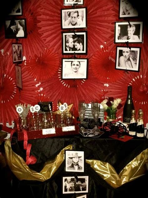 Awesome Decorations At A Oscar Party See More Party Ideas At