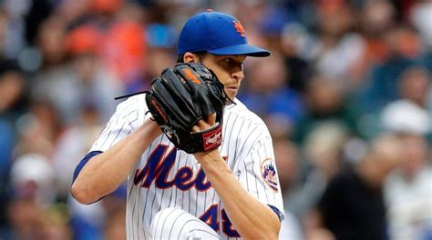 Jacob Degrom Masterful Again But Leaves With Injury In Mets Win Over