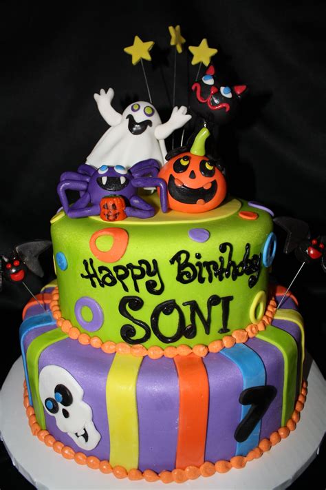 Halloween birthday cake — Halloween | Halloween birthday cakes, Halloween cakes, Halloween birthday