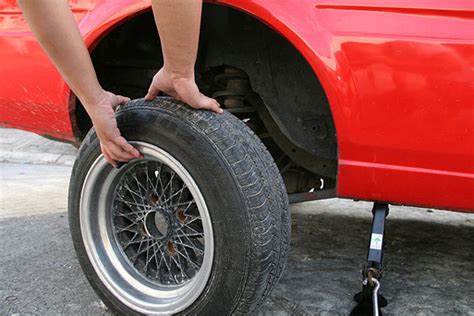 Do You Still Remember How To Safely Change The Tyre Of Your Vehicle