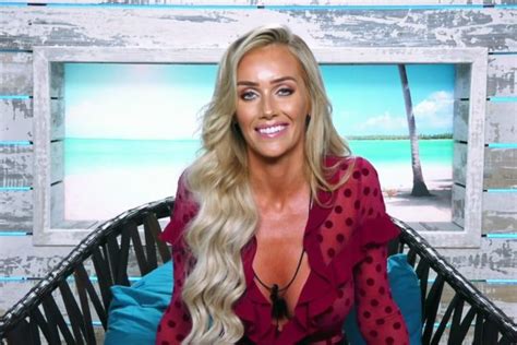 Love Island S Laura Anderson Flaunts Her Incredible Abs Hot Sex Picture