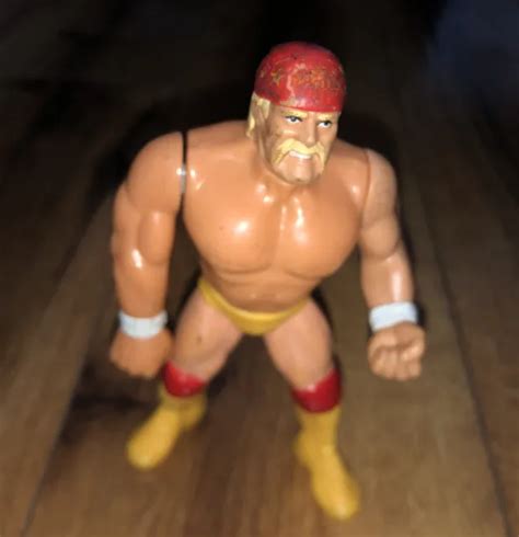 Vintage Hulk Hogan Action Figure Rare Wwf Wwe Hasbro Wrestling