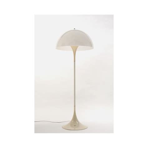 Panthella by Verner Panton - Louis Poulsen - Retro Studio