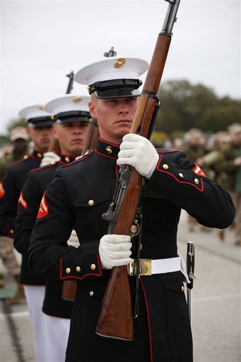 Us Marine Military Marines Us Marines Uniform Marines Dress Blues