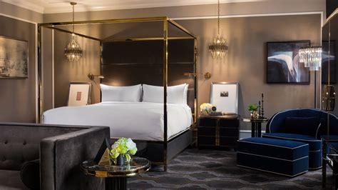 Fairmont Hotel Vancouver — Hotel Review Condé Nast Traveler
