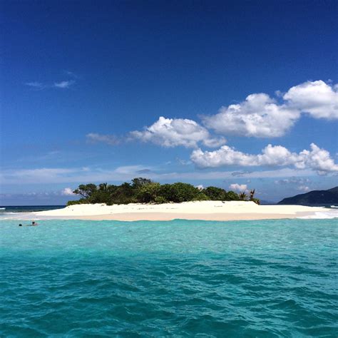 Sandy Cay And Sandy Spit Bvi Midnight Sun Day Charter Boat Rentals