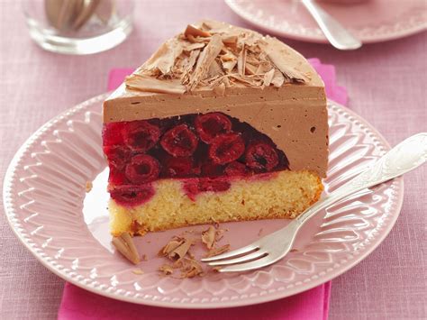 Kirsch-Schoko-Torte | Rezept | Kuchen und torten, Kuchen und torten ...