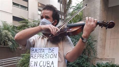 el violinista cubano luis alberto mariño realiza un homenaje a oswaldo payá y harold cepero en