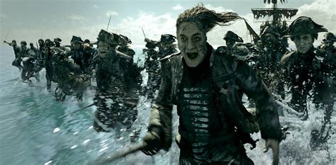 review pirates of the caribbean dead men tell no tales the reel bits