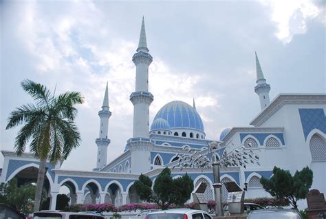 But how much power do they really have? Wan's Footprints the World: Sultan Ahmad Shah Mosque ...