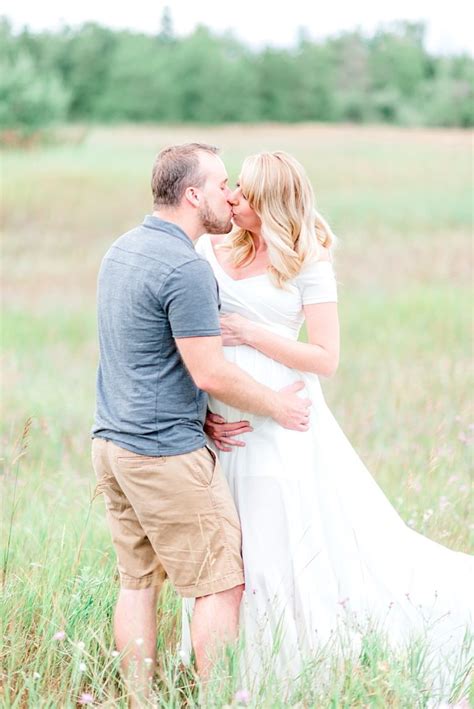 Summer Maternity Photoshoot 77 Traverse City Wedding Photographer